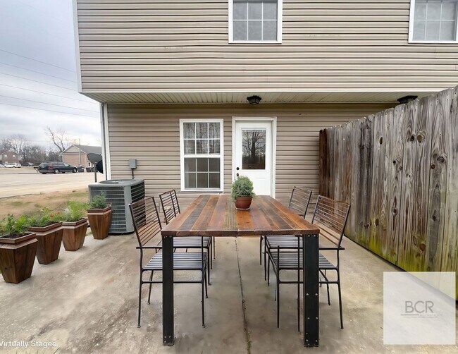Building Photo - 781 Cherrybark Ln