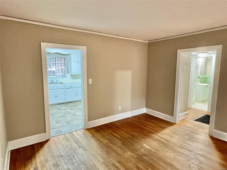 Building Photo - 108 Brantwood Dr