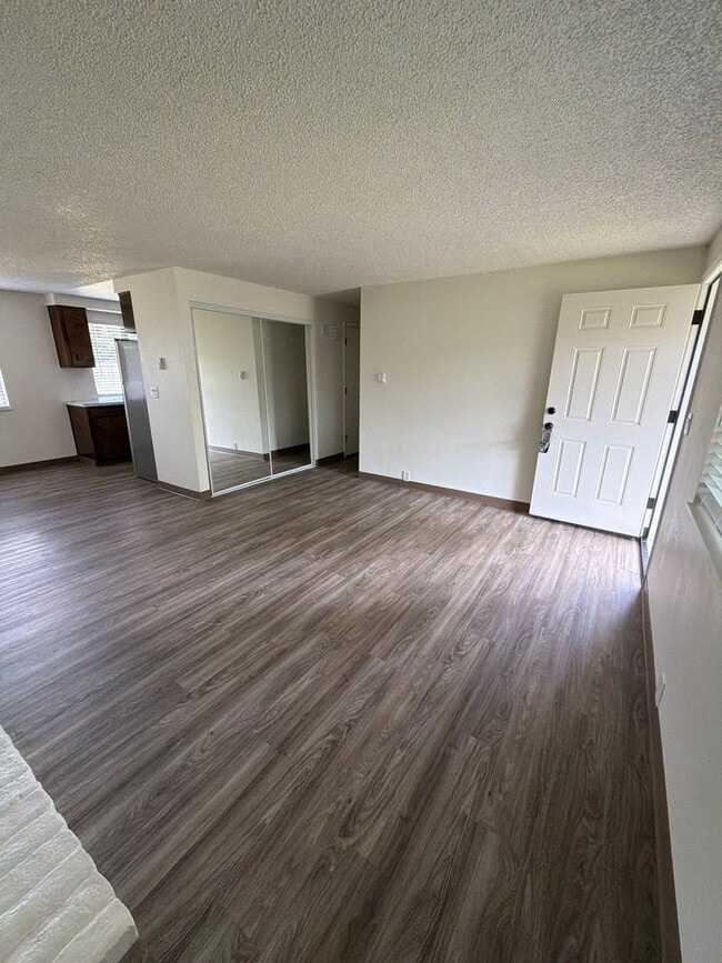 Building Photo - 1040 Lamplite Ln