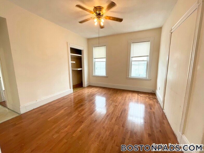 Building Photo - 45 Crescent Ave