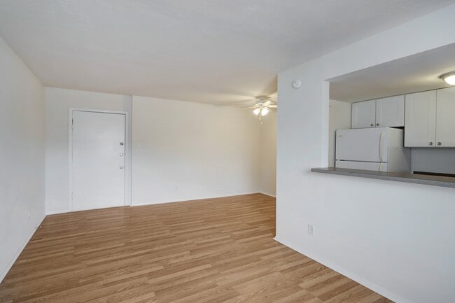 Building Photo - 3407 Graustark St