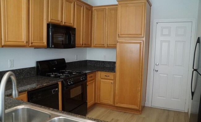 Building Photo - 8405 Lower Trailhead Ave