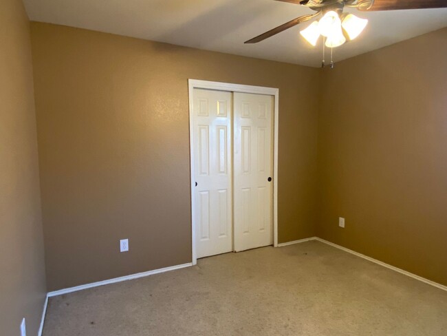 Building Photo - 3 BEDROOMS, COMMUNITY POOL, BELTON ISD