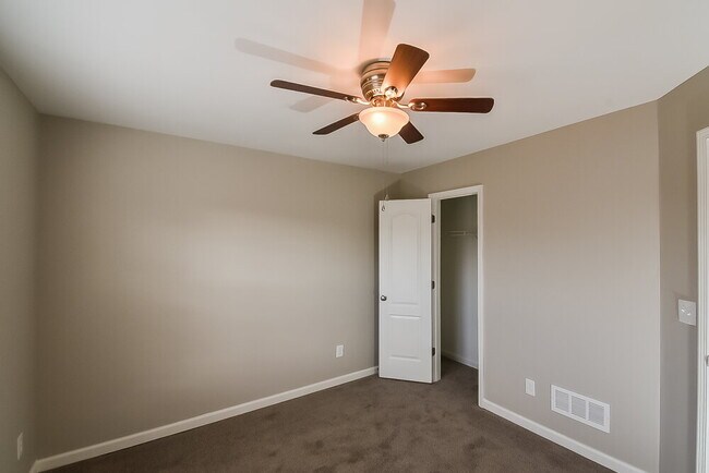 Building Photo - 6348 New Gate Dr