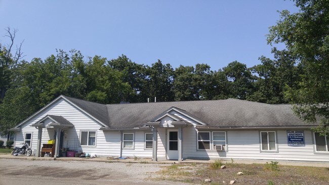 Building Photo - Saline Avenue Apartments