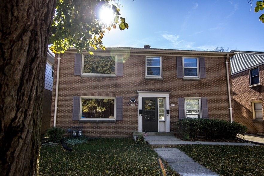 Primary Photo - 6525 Powell Pl
