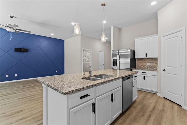 Building Photo - 1137 Chandler Dr