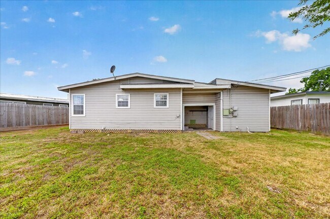 Building Photo - 929 Ashland Dr
