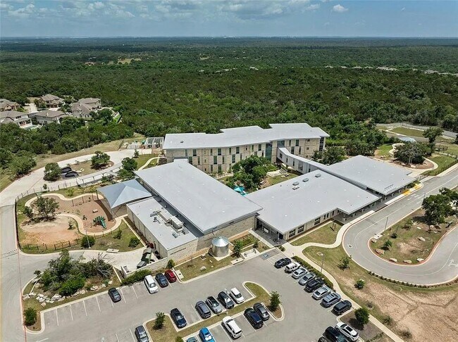 Building Photo - 6701 Serlio Dr