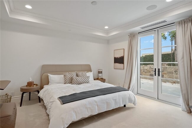 Building Photo - 9 Pelican Crest Dr