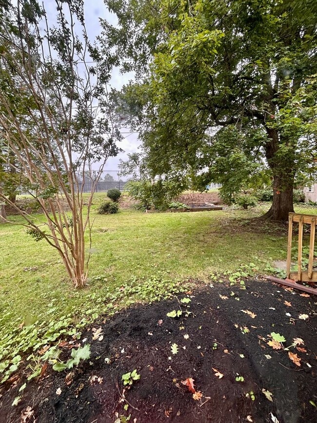 Building Photo - 3 Bed 2 Bath Ranch Home In Lancaster