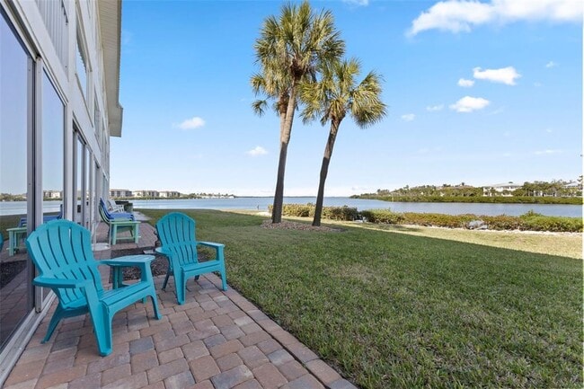 Building Photo - 3330 Gulf of Mexico Dr