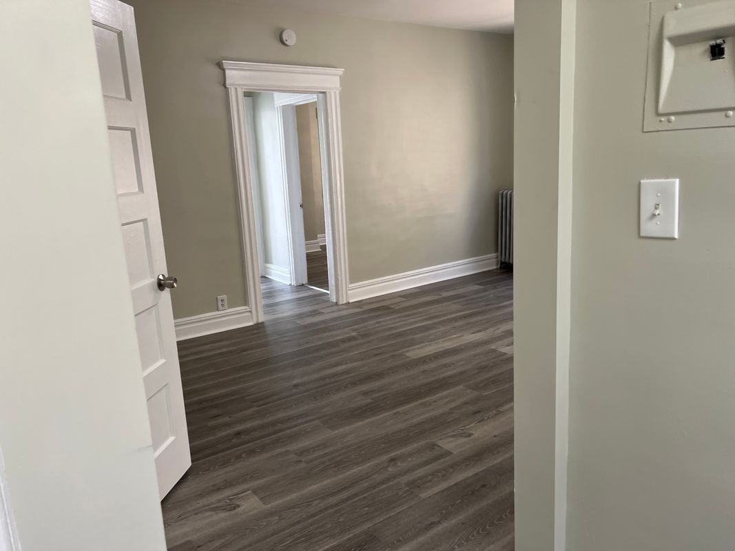 Building Photo - 51 Hawkins St