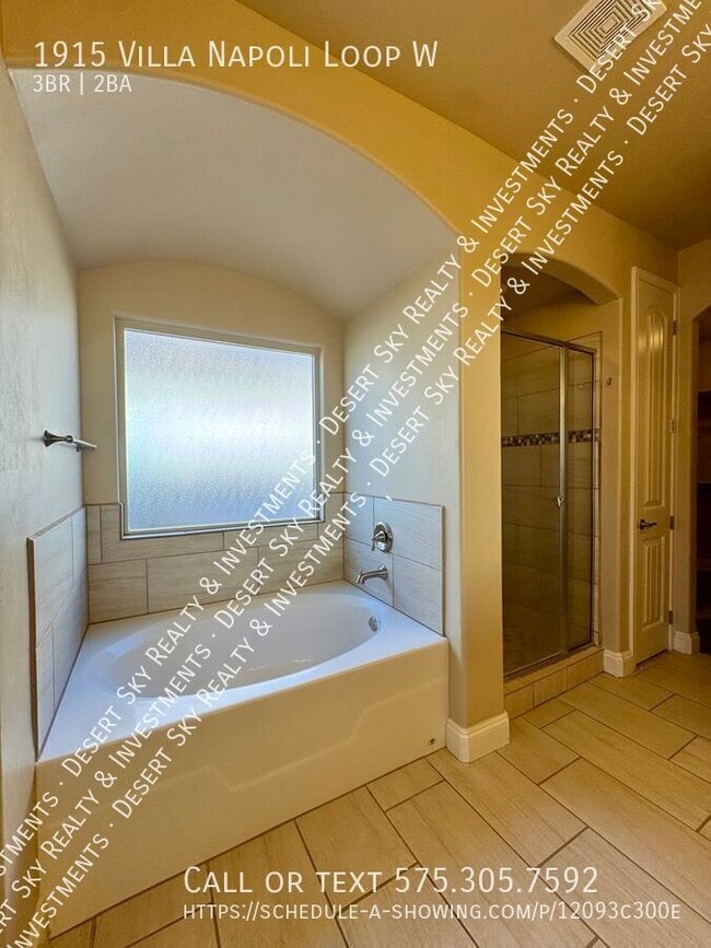 Building Photo - 1915 Villa Napoli Loop W