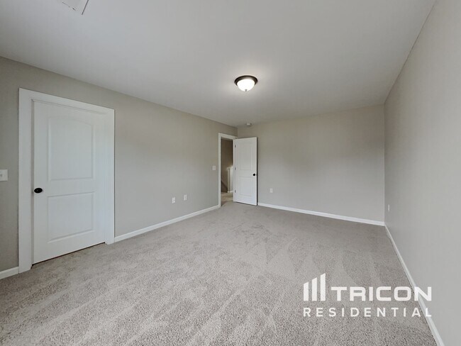 Building Photo - 3901 Creekmoore Drive Winston Salem NC