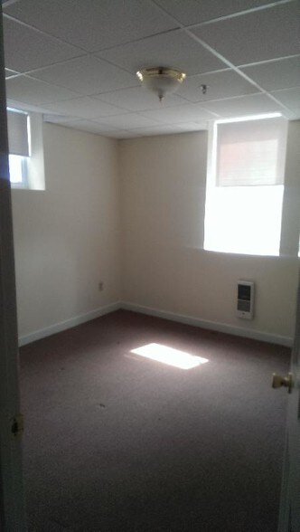 Building Photo - 1622 Massachusetts Ave