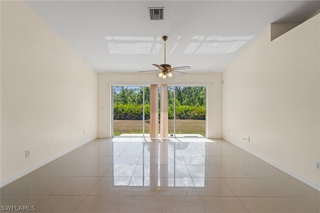 Building Photo - 3701 Hanna Ave N