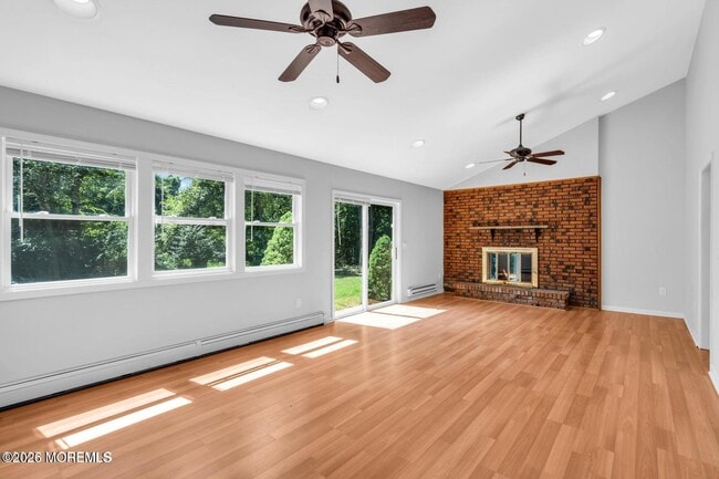 Building Photo - 830 Brookside Dr