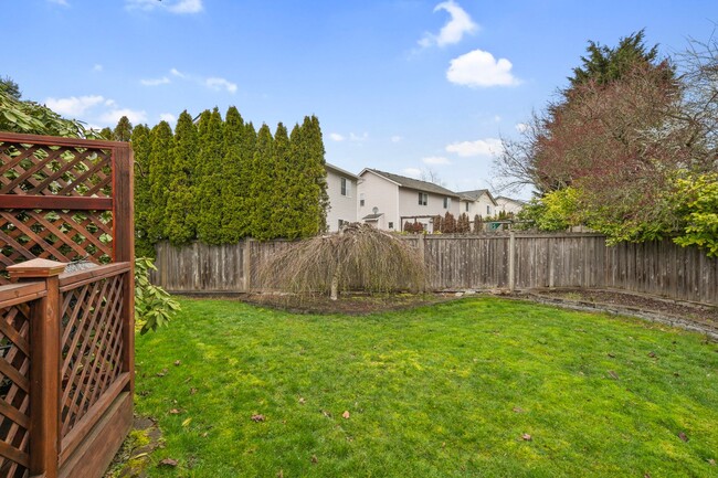 Building Photo - Great 3 Bed Home in Everett!
