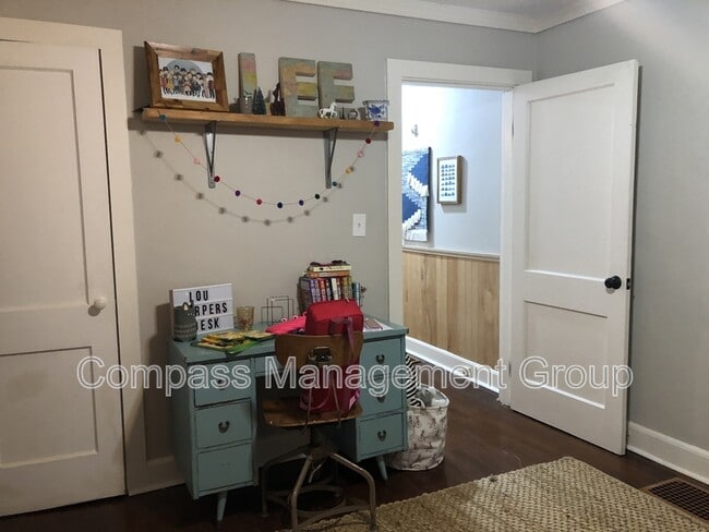 Building Photo - 3608 S Haven Rd