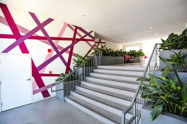 Building Photo - Merlot