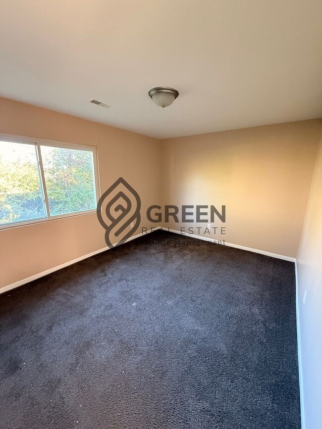 Building Photo - 230 Tedmark Ct