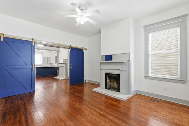 Building Photo - 538 E Waldburg St