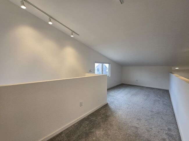 Building Photo - 2180 W Alameda St