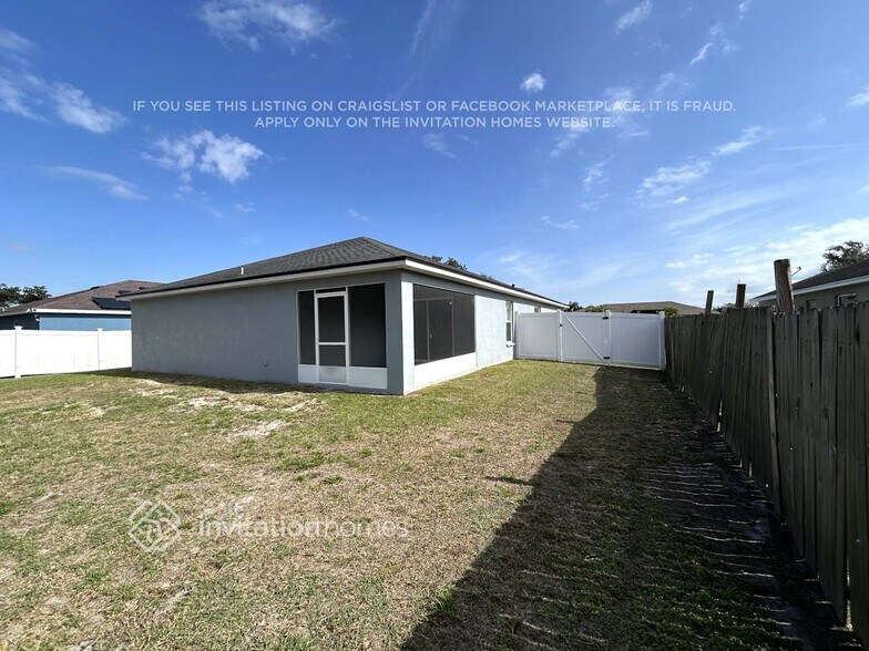 Building Photo - 2728 Oak Hammock Loop