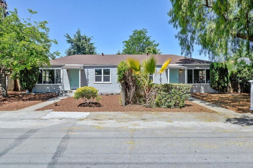 Front of the house - 10185 Alhambra Ave