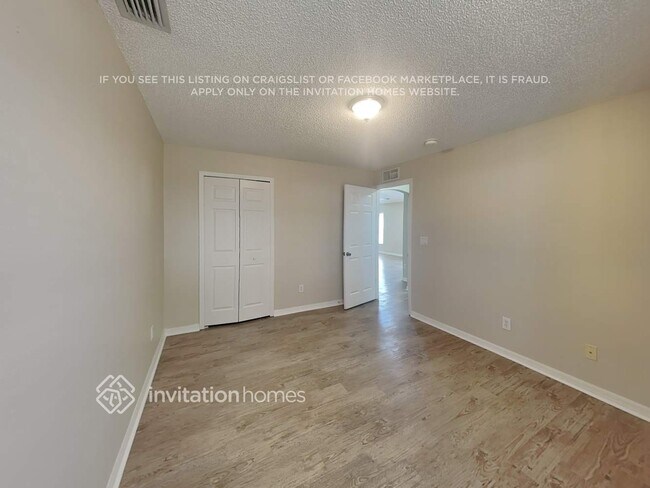 Building Photo - 5755 Fairbridge St