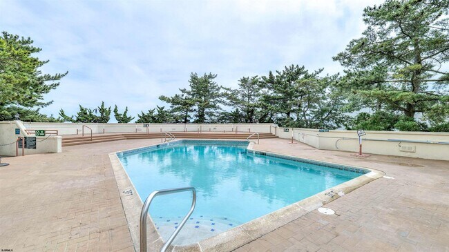 Building Photo - 3851 Boardwalk