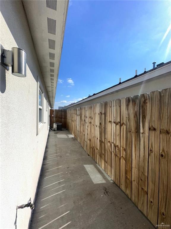 Building Photo - 3312 S Mia Ln