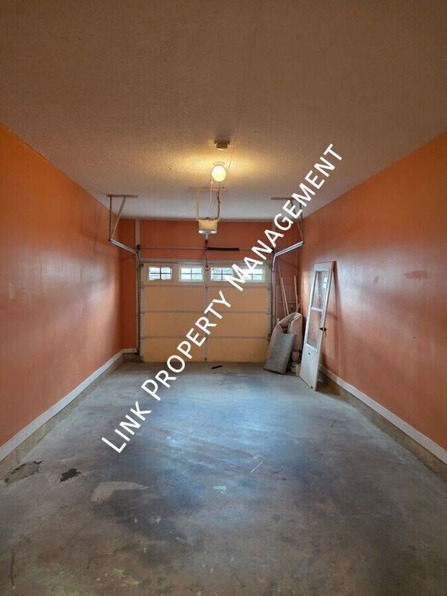 Building Photo - 5103 Regency Ct