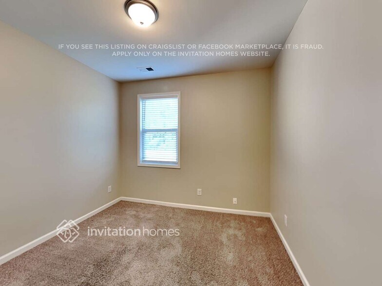 Building Photo - 3574 Fallen Oak Ln