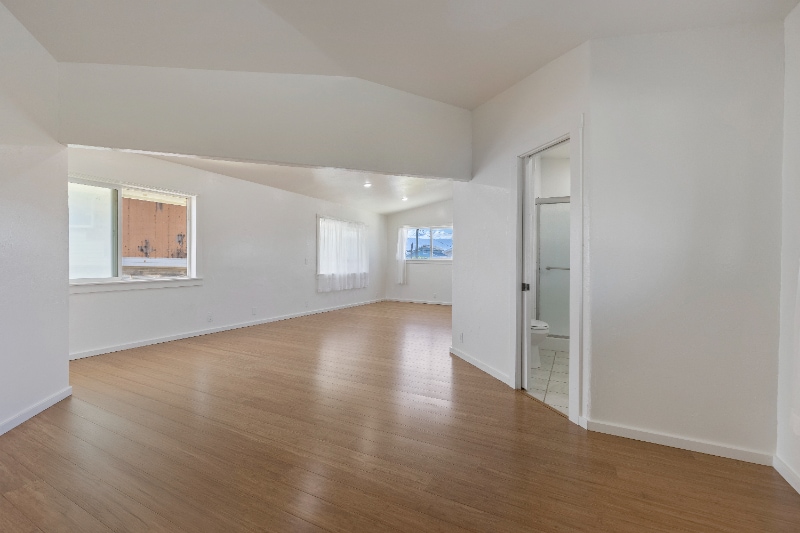 Building Photo - 534 Kaikoo St