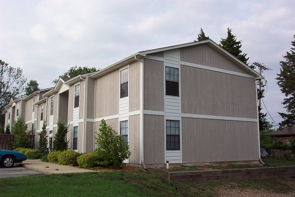 Building Photo - Blue Ridge Court Apartments