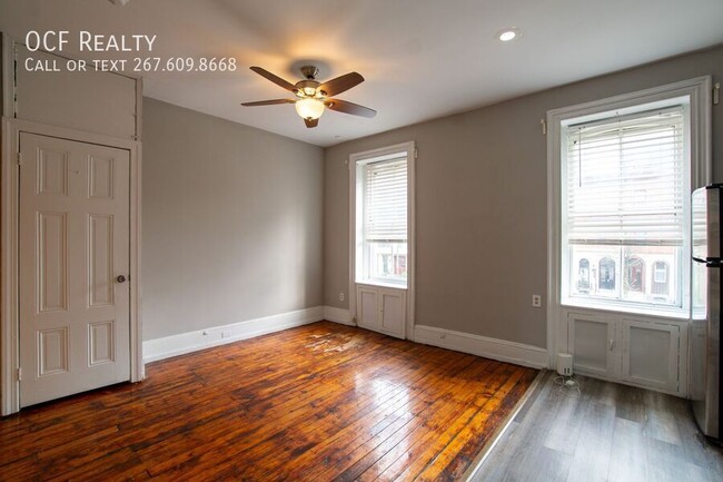 Building Photo - Spring Garden Second Floor One Bedroom Apa...