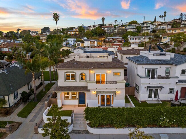 Building Photo - 5051 Savannah St