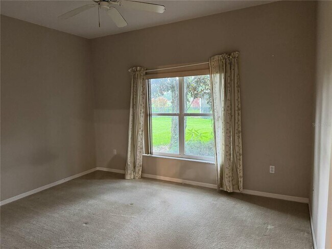 Building Photo - 417 Lake Butler Dr