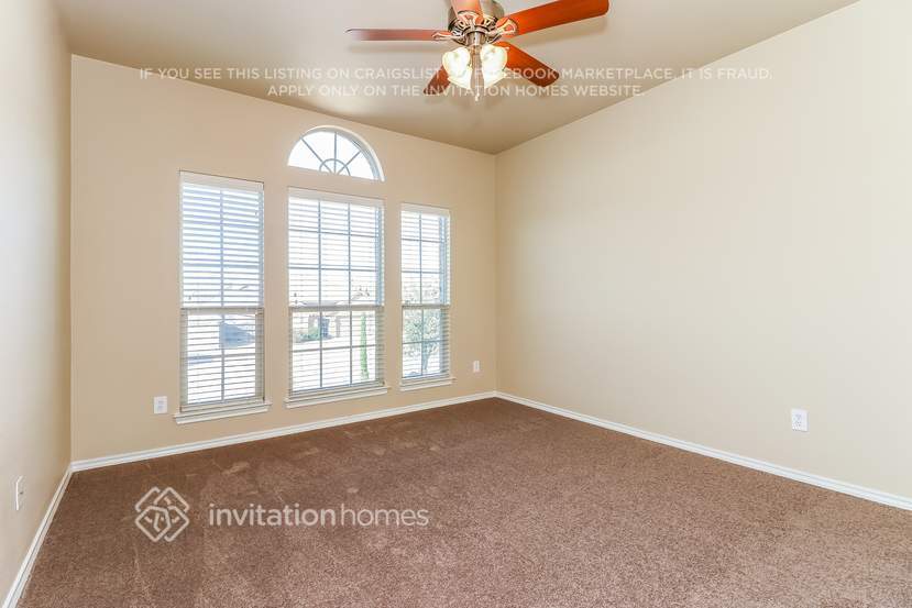 Building Photo - 2245 Whitney Dr