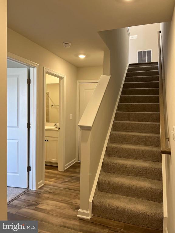 Building Photo - 306 Watercourse Dr