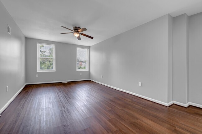 Building Photo - 2103 Chelsea Terrace