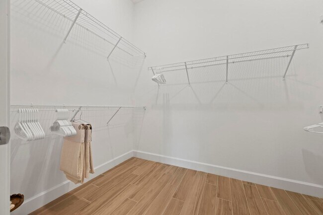 Building Photo - **AVAILABLE FOR THIS UPCOMING SEASON!! 4 M...