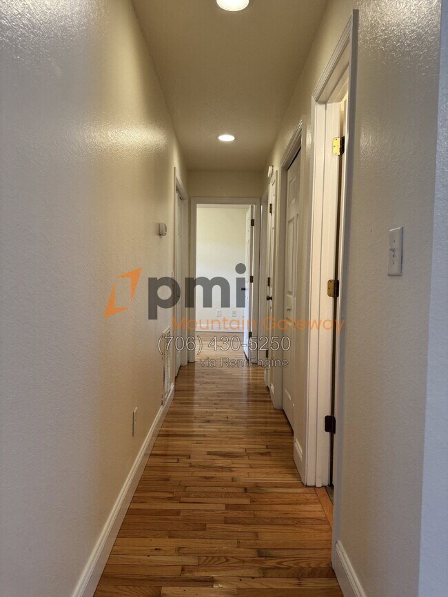 Building Photo - 78 Tall Oak Dr