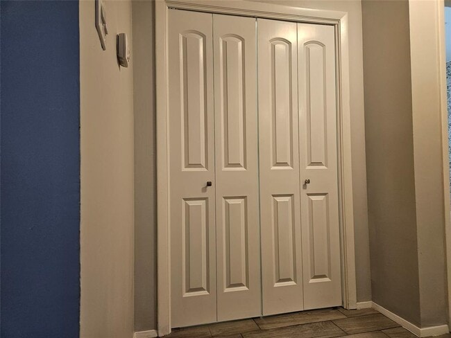 Building Photo - 2209 Singletree Ave