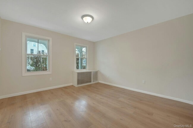 Building Photo - 25 S Washington St