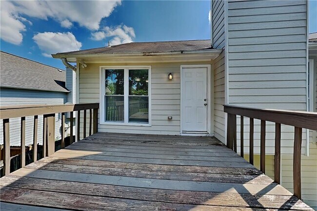Building Photo - 5450 Princeton Oaks Dr