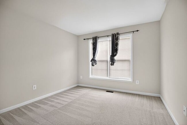 Building Photo - 2640 Homecoming Ln