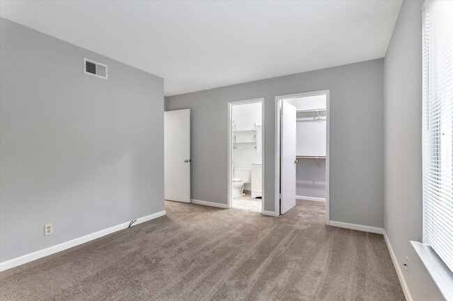 Building Photo - San Jose 4 Bedroom with Solar Power & Central A/C